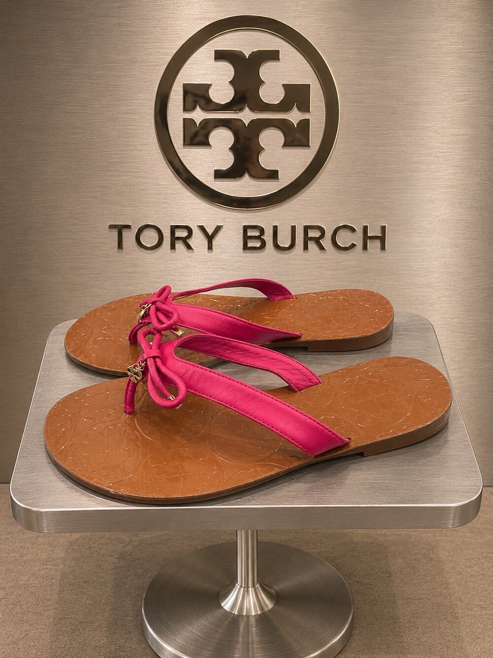 Kate Spade Mystic Bow Pink Leather Thong Sandals Women’s Size 6M